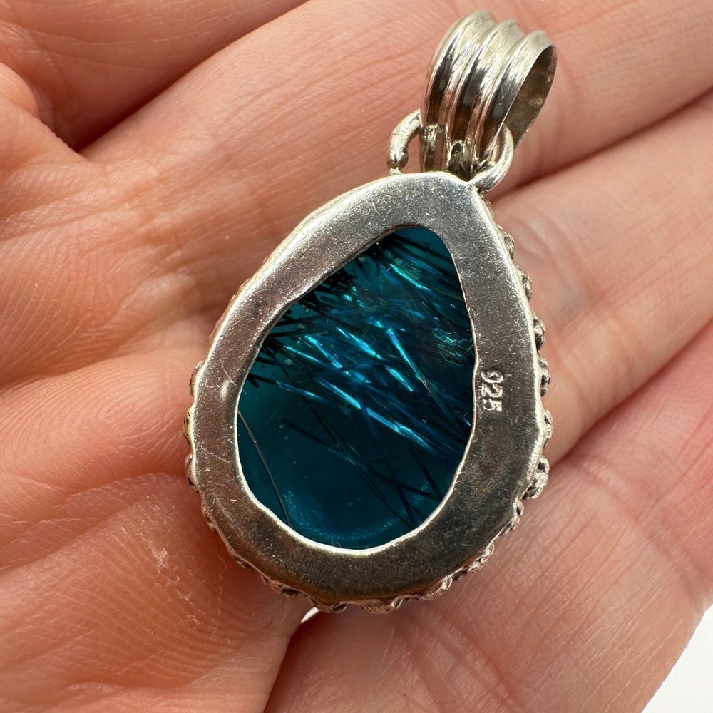Stunning 15x20mm‎ pear blue dichroic glass and sterling silver pendant! - Picture 7 of 9